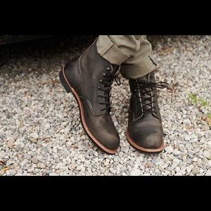 RED WING SHOES Iron Ranger mens boot